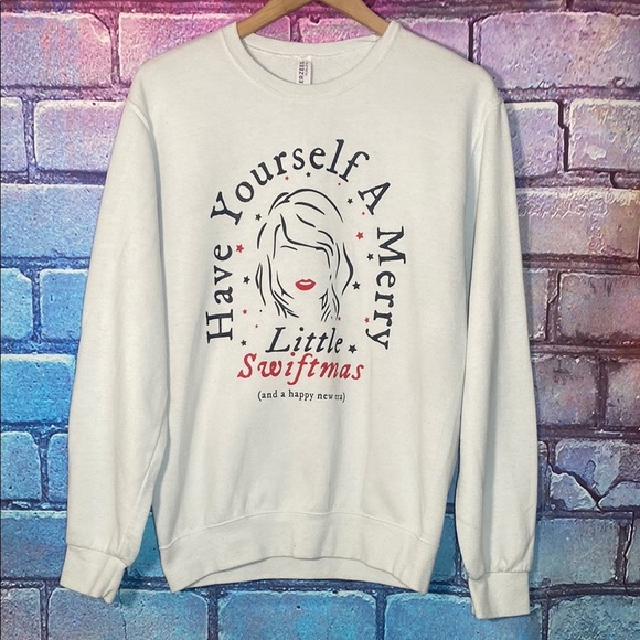 Women’s Taylor Swift Crewneck Sweatshirt White Graphic  Holiday Pullover - Picture 1 of 6